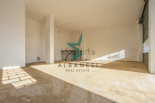 negozio in vendita a Formello