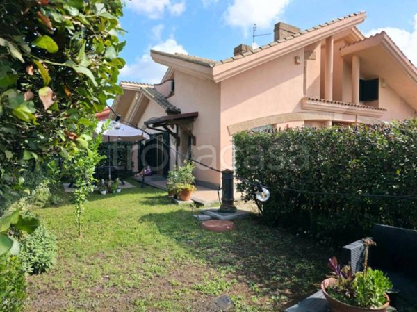 casa indipendente in vendita a Formello in zona Le Rughe