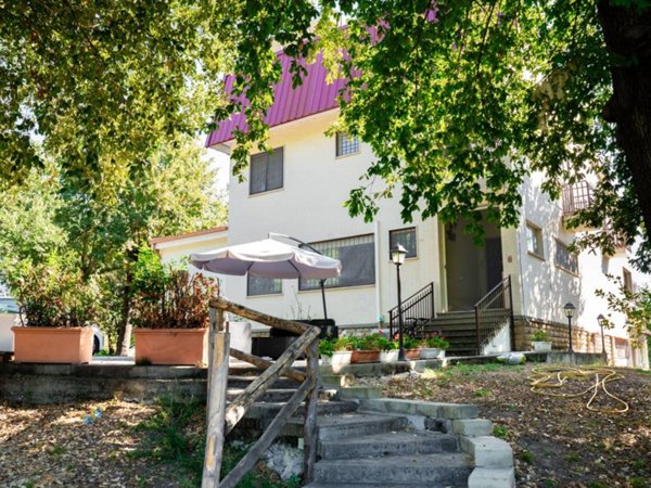 casa indipendente in vendita a Formello