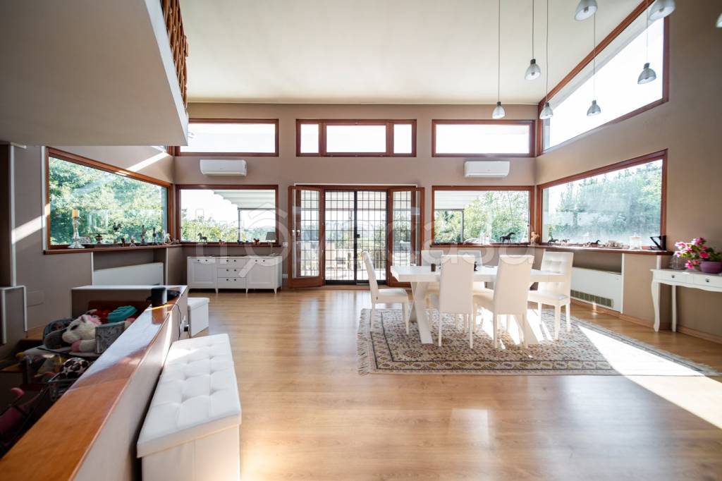 casa indipendente in vendita a Formello