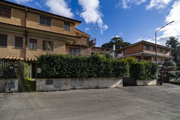 casa indipendente in vendita a Formello in zona Le Rughe