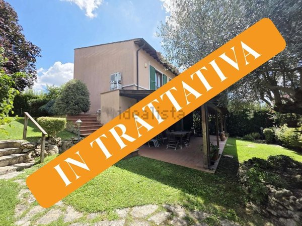 casa indipendente in vendita a Formello in zona Le Rughe