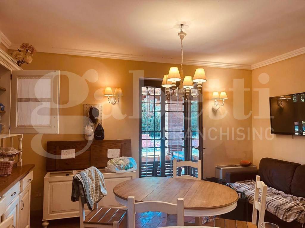 casa indipendente in vendita a Formello