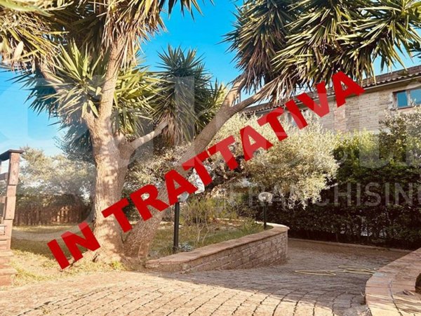 casa indipendente in vendita a Formello