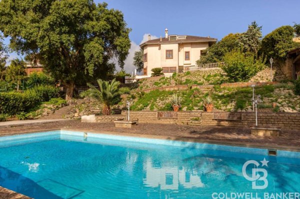 casa indipendente in vendita a Formello