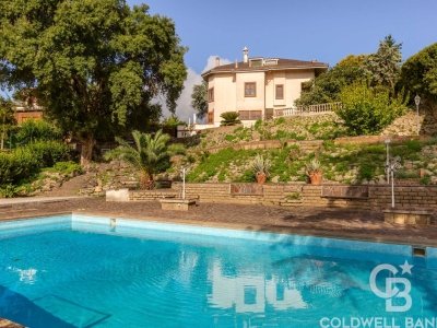 casa indipendente in vendita a Formello