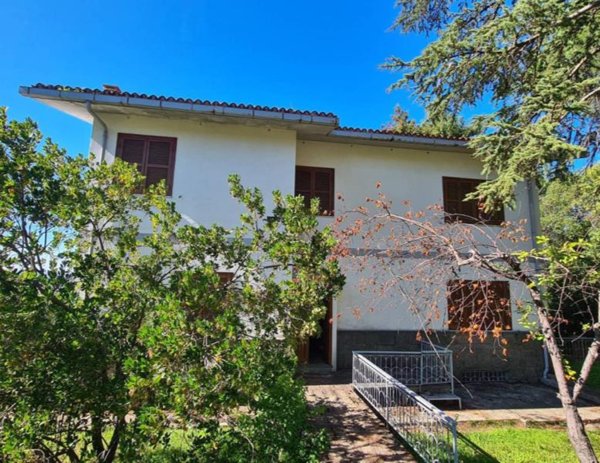 casa indipendente in vendita a Formello