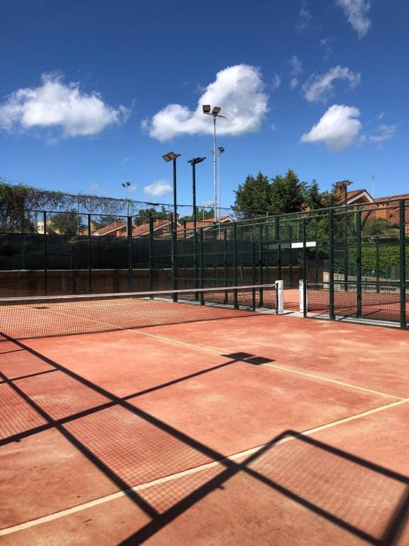 negozio in vendita a Formello in zona Le Rughe
