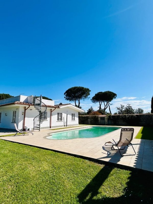 casa indipendente in vendita a Formello