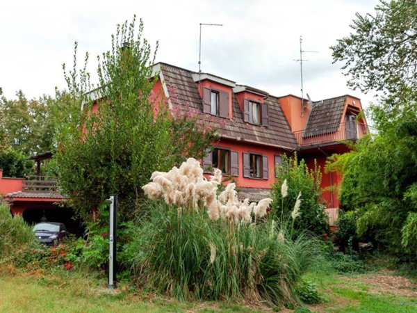 casa indipendente in vendita a Formello