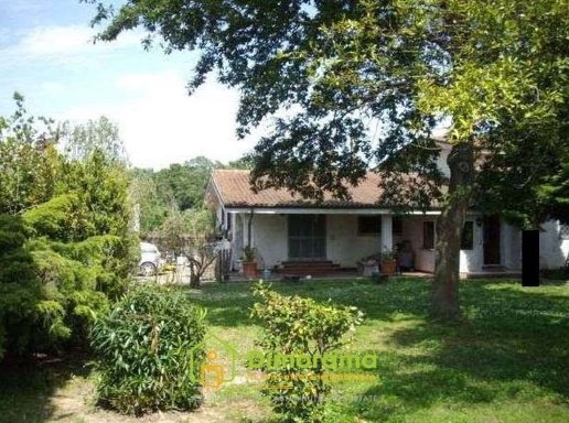 casa indipendente in vendita a Formello