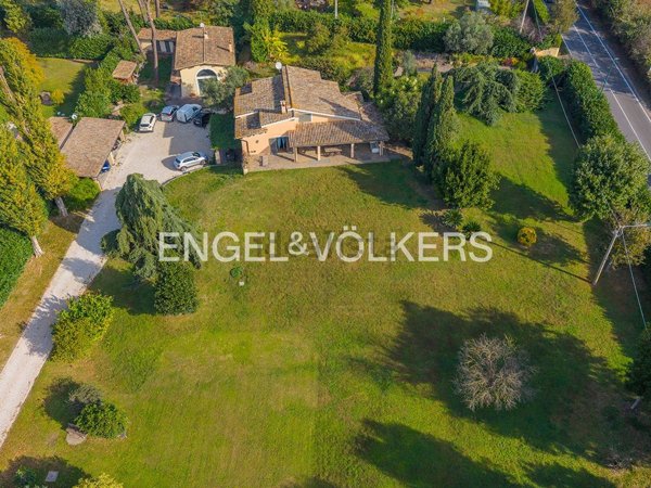 casa indipendente in vendita a Formello