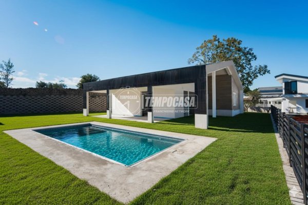 casa indipendente in vendita a Formello