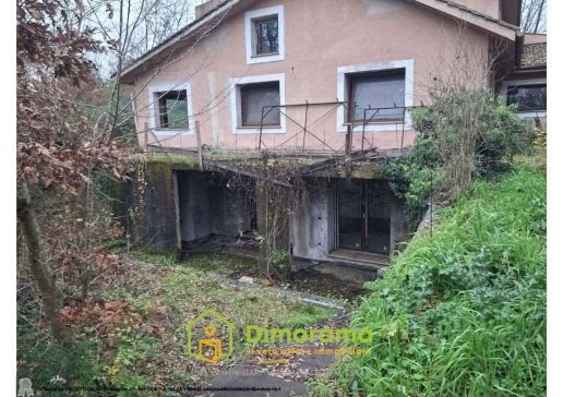 casa indipendente in vendita a Formello