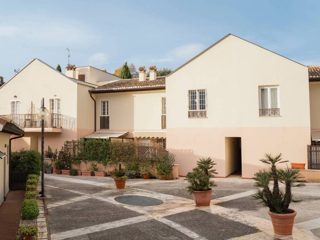 appartamento in vendita a Formello