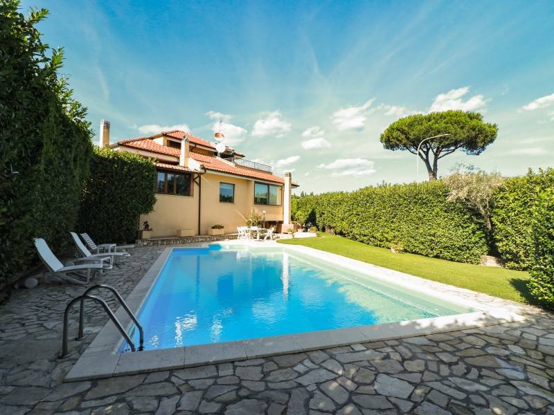 casa indipendente in vendita a Formello in zona Le Rughe