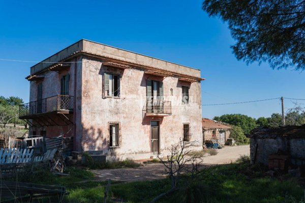 casa indipendente in vendita a Formello