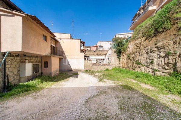 casa indipendente in vendita a Formello