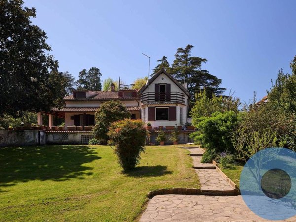 casa indipendente in vendita a Formello