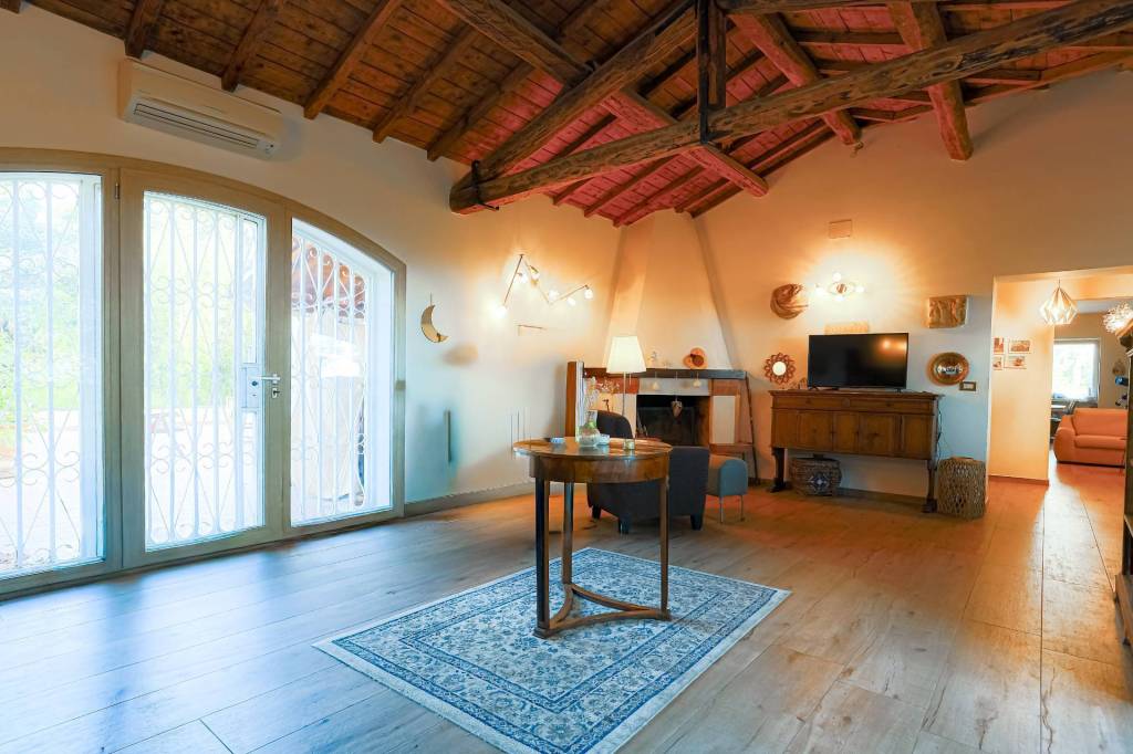 casa indipendente in vendita a Formello