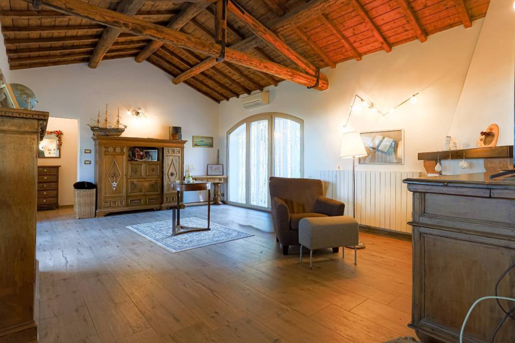 casa indipendente in vendita a Formello