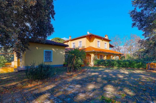 casa indipendente in vendita a Formello