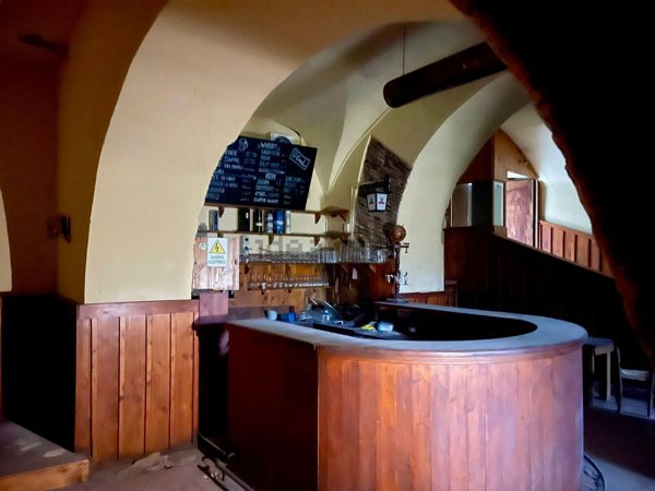 locale commerciale in vendita a Formello