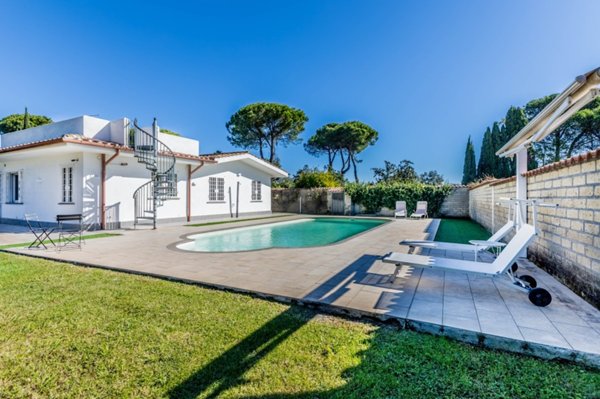 casa indipendente in vendita a Formello