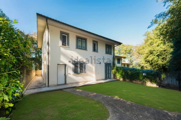 casa indipendente in vendita a Formello