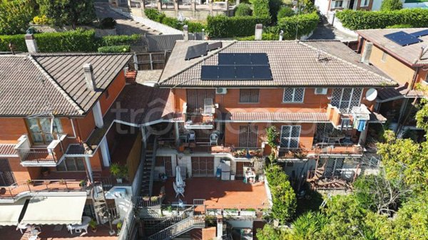 casa indipendente in vendita a Formello in zona Le Rughe