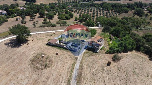 casale in vendita a Formello