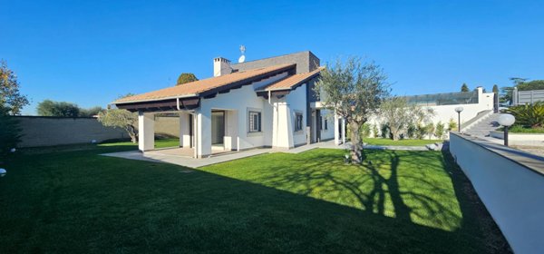 casa indipendente in vendita a Formello