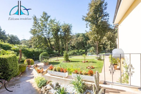 casa indipendente in vendita a Formello