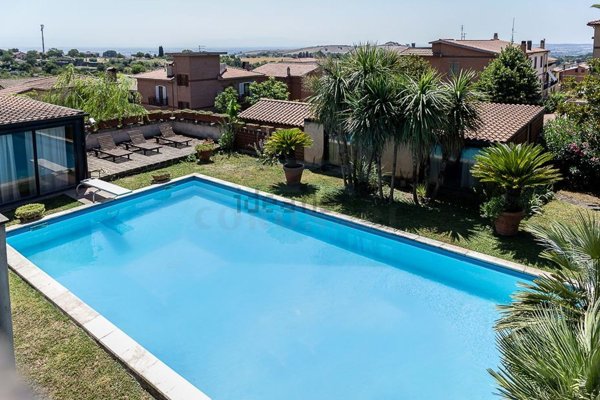 casa indipendente in vendita a Formello