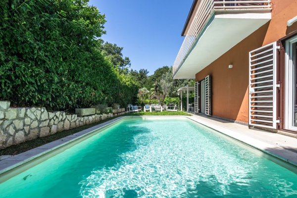 casa indipendente in vendita a Formello in zona Le Rughe