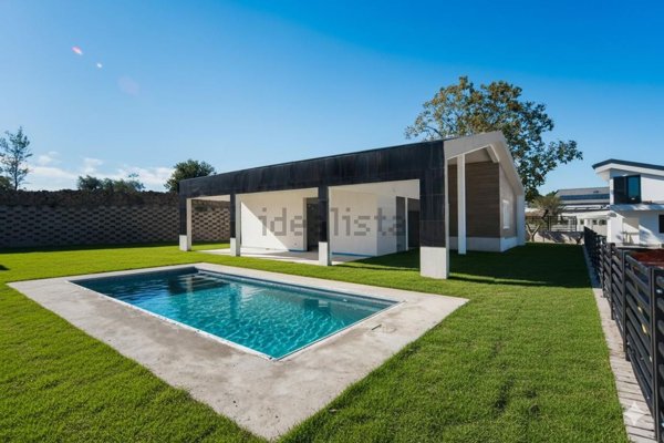 casa indipendente in vendita a Formello