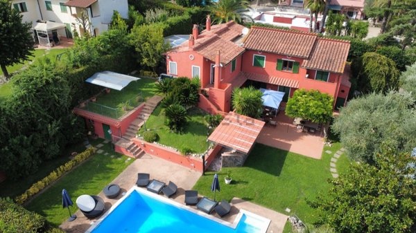 casa indipendente in vendita a Formello in zona Le Rughe