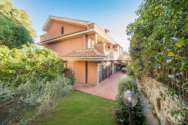 appartamento in vendita a Formello in zona Le Rughe