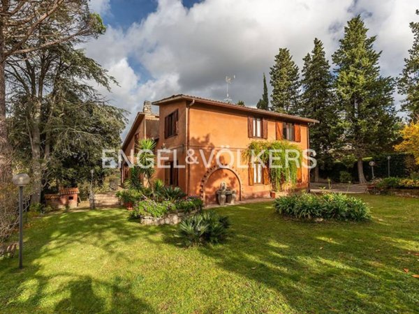 casa indipendente in vendita a Formello