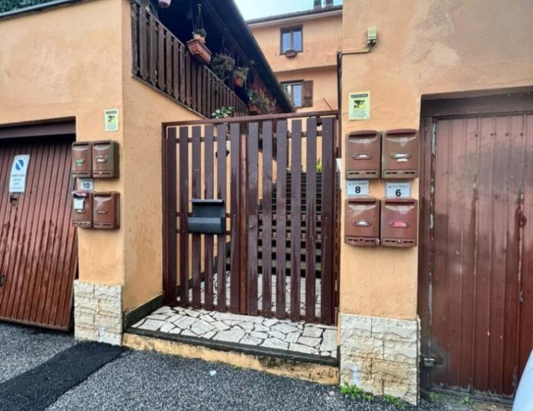 casa indipendente in vendita a Formello