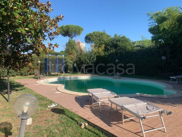 casa indipendente in vendita a Formello