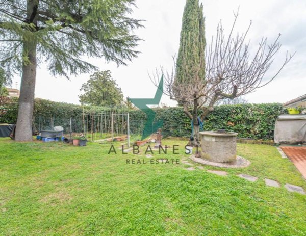 casa indipendente in vendita a Formello