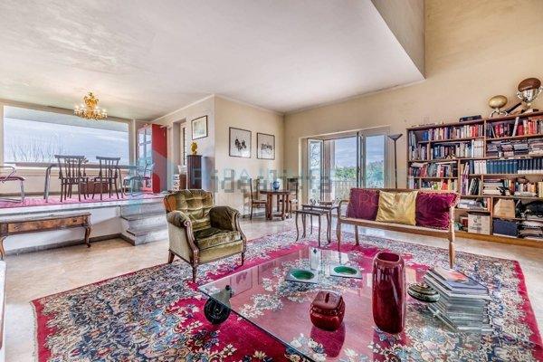 casa indipendente in vendita a Formello