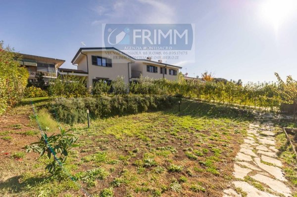 appartamento in vendita a Formello in zona Le Rughe