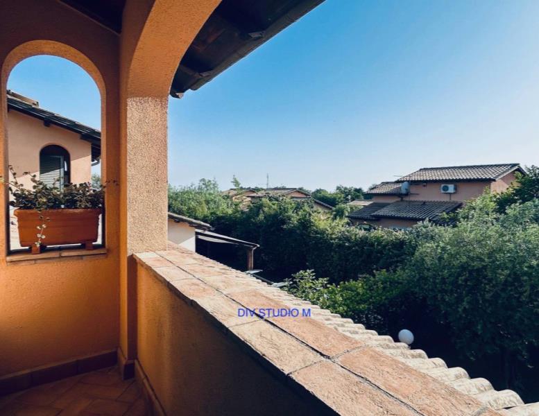 casa indipendente in vendita a Formello in zona Le Rughe