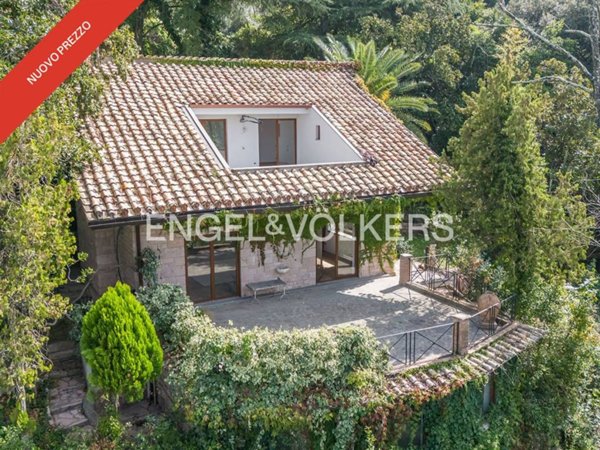 casa indipendente in vendita a Formello