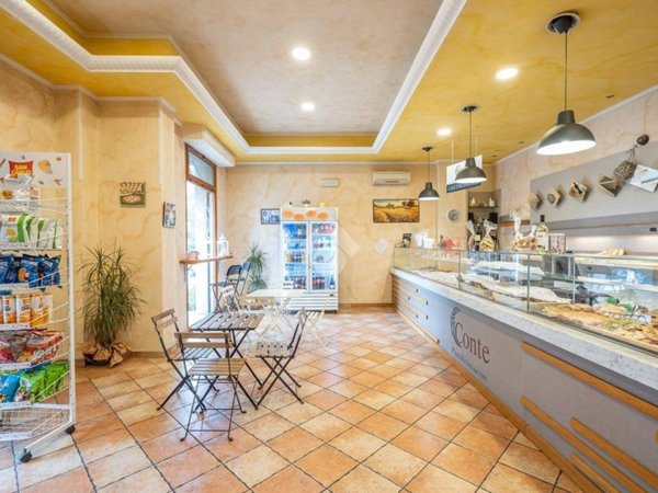 negozio in vendita a Formello