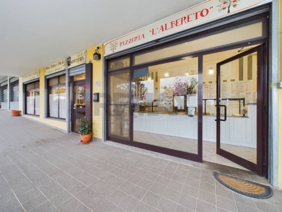 negozio in vendita a Formello