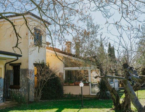 casa indipendente in vendita a Formello in zona Le Rughe