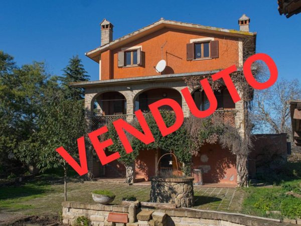 casa indipendente in vendita a Formello